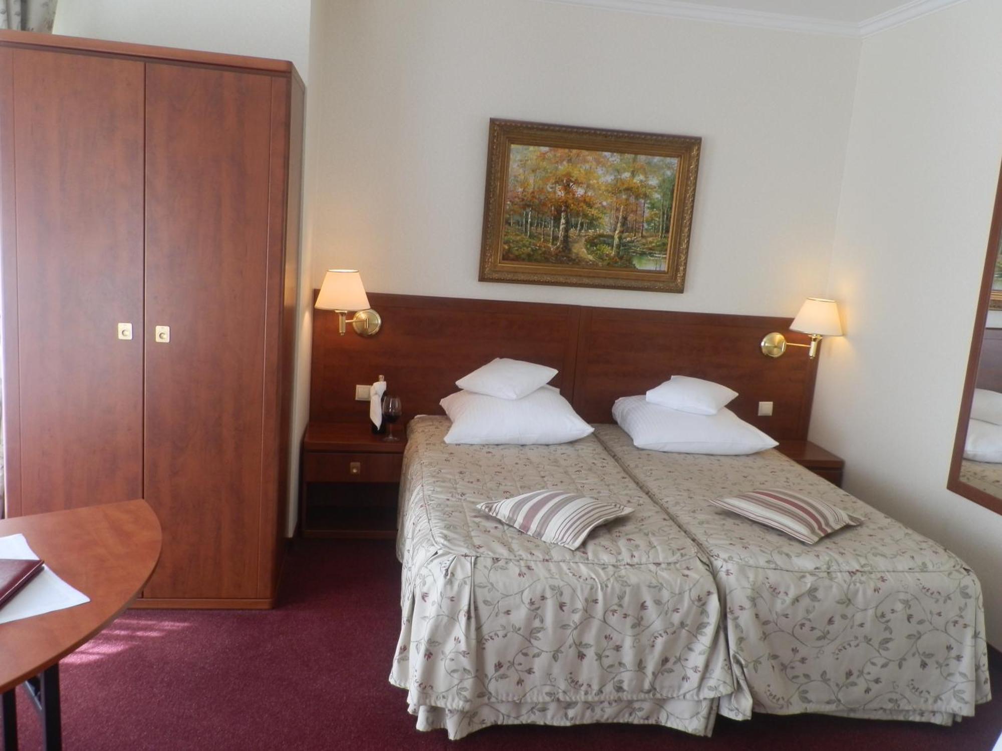 Willa Alexander Resort & Spa - Caloroczny Kryty Basen Mielno  Pokoj fotografie