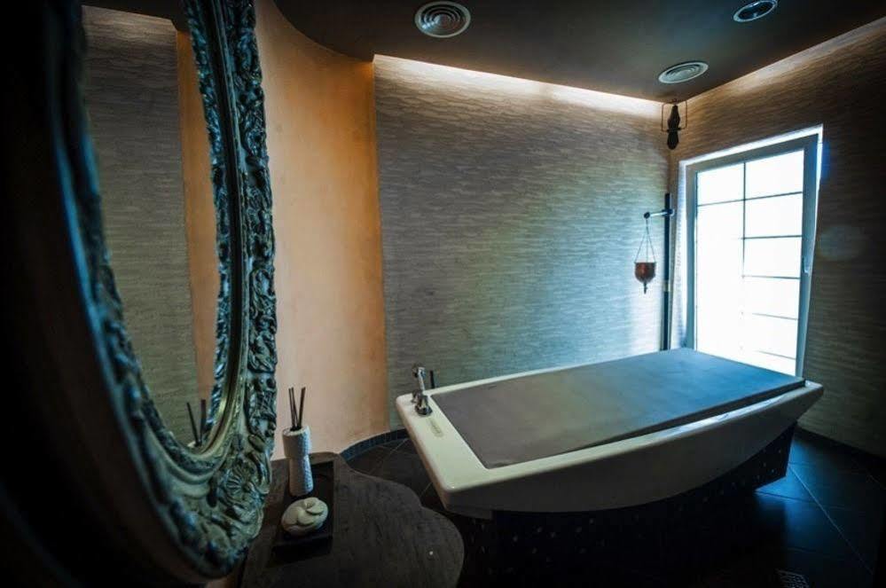 Willa Alexander Resort & Spa - Caloroczny Kryty Basen Mielno  Exteriér fotografie