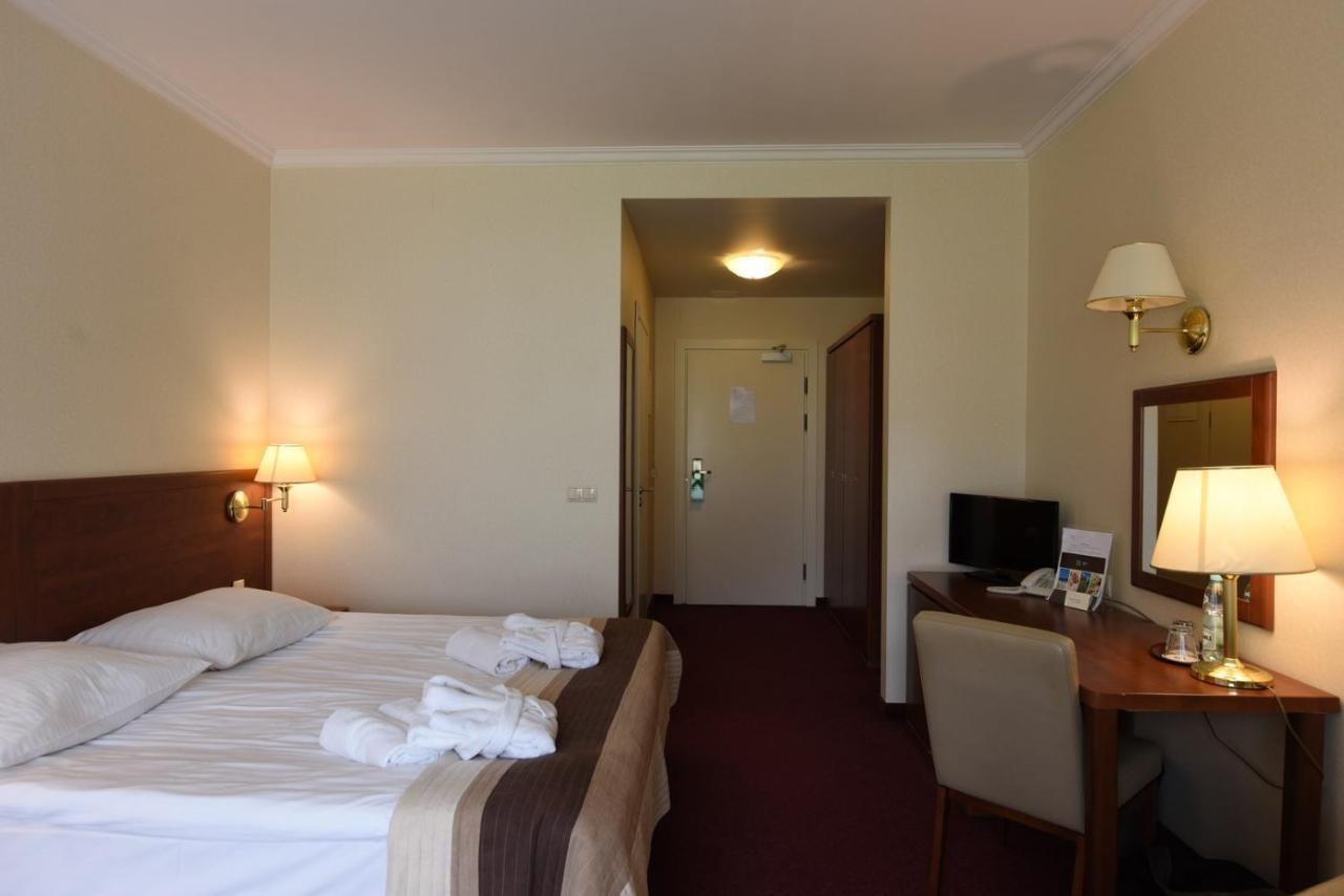 Willa Alexander Resort & Spa - Caloroczny Kryty Basen Mielno  Exteriér fotografie