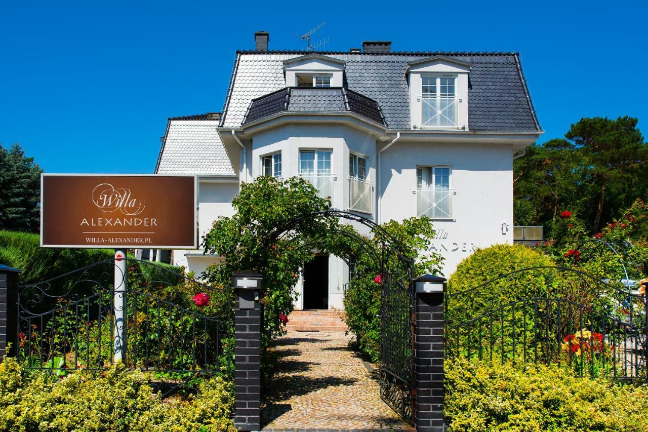 Willa Alexander Resort & Spa - Caloroczny Kryty Basen Mielno  Exteriér fotografie