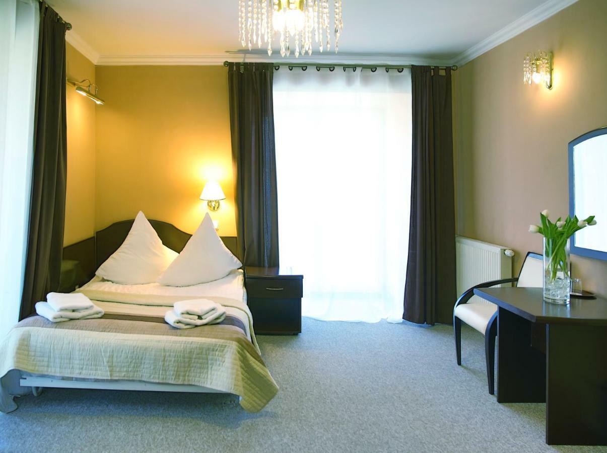 Willa Alexander Resort & Spa - Caloroczny Kryty Basen Mielno  Exteriér fotografie